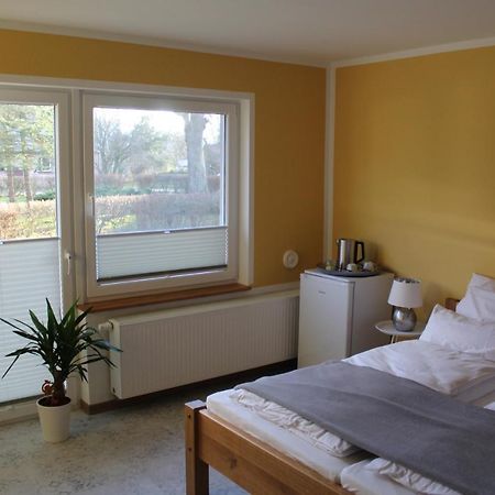 Vorsicht Hotel Deyelsdorf Bagian luar foto