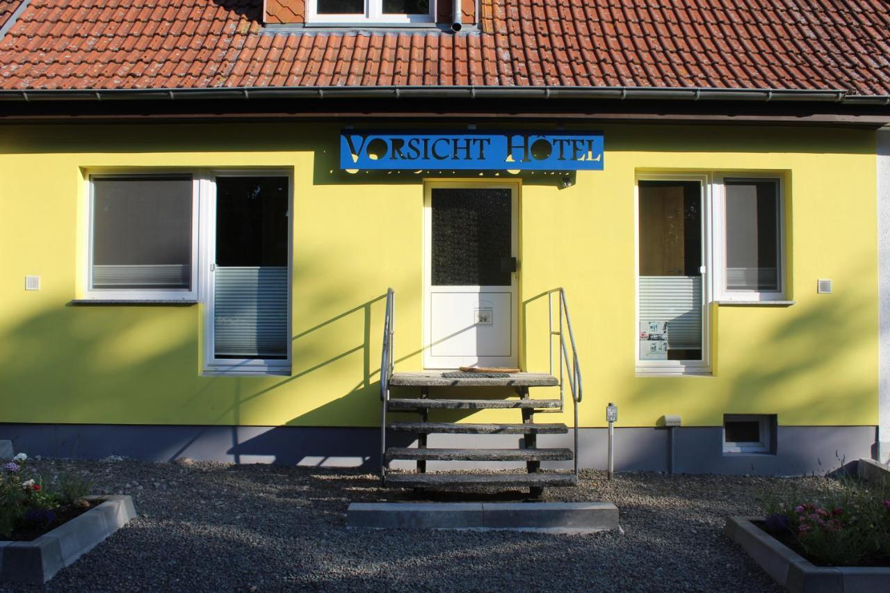 Vorsicht Hotel Deyelsdorf Bagian luar foto